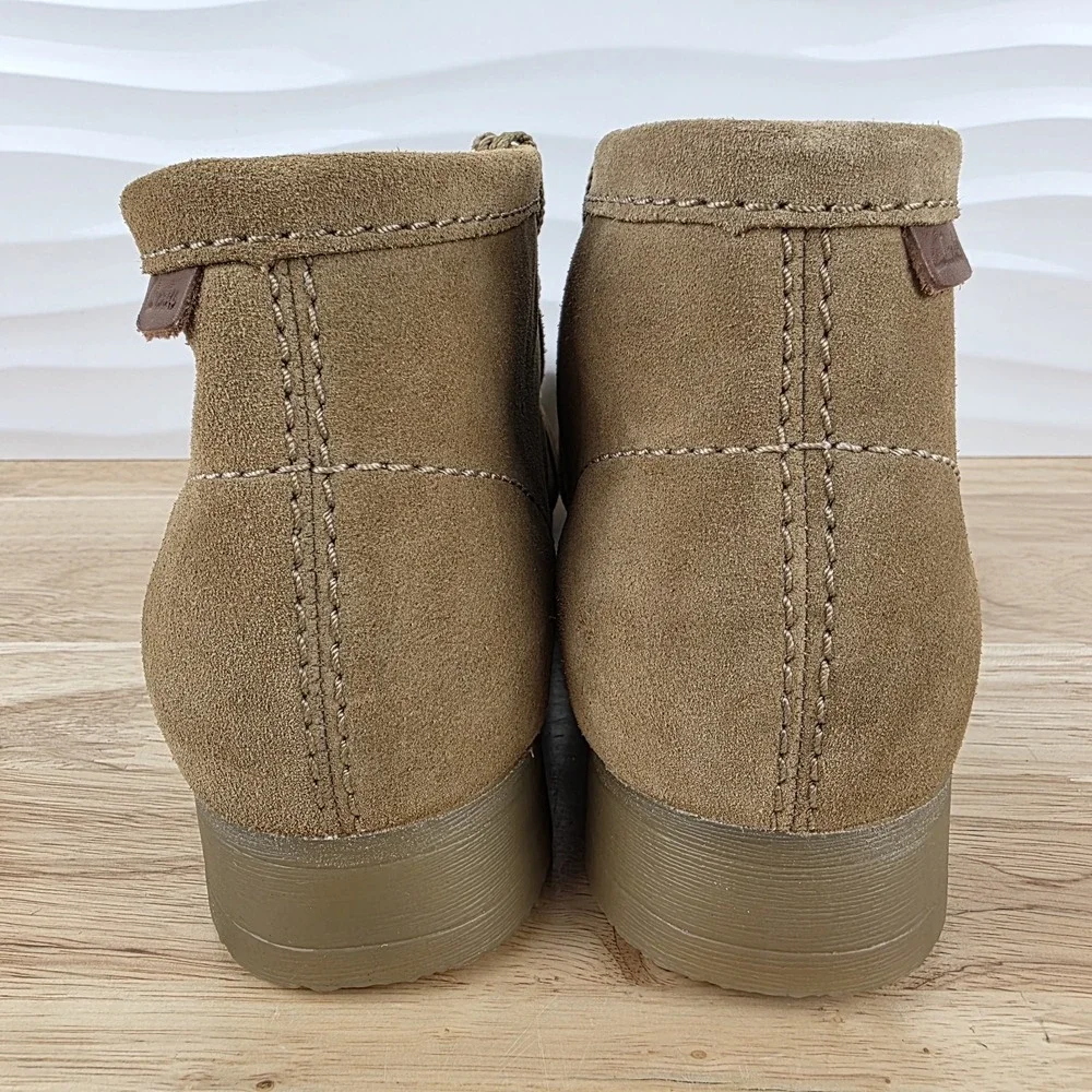 Clarks Wallaston Boots Mens Size 11 Sand Suede Wallabee Style Moc Toe Chukka